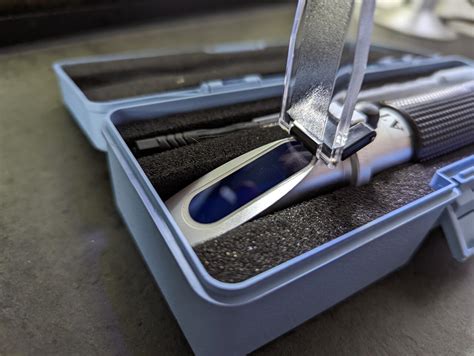 refractometer marine tank|how to use a refractometer.